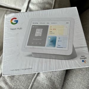 Nest Hub 7" Smart Display with Google Assistant (2nd Gen) - Chalk